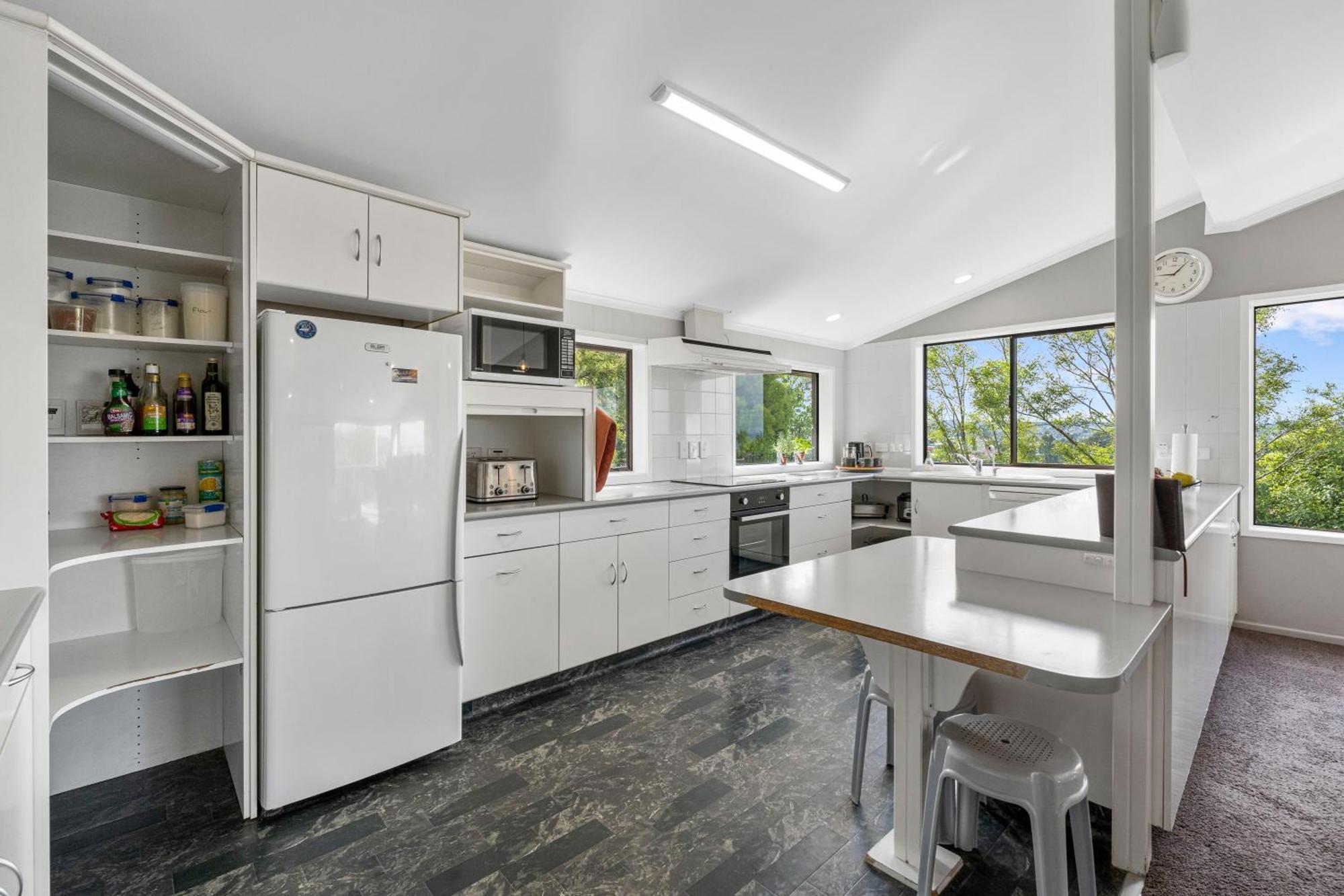 Ngaio Views - Lake Taupo Holiday Home Екстер'єр фото